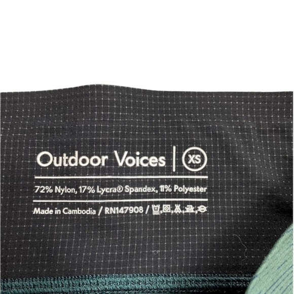 OUTDOOR Voices Core 3/4 Leggings Tights in Ever Green - Picture 7 of 8